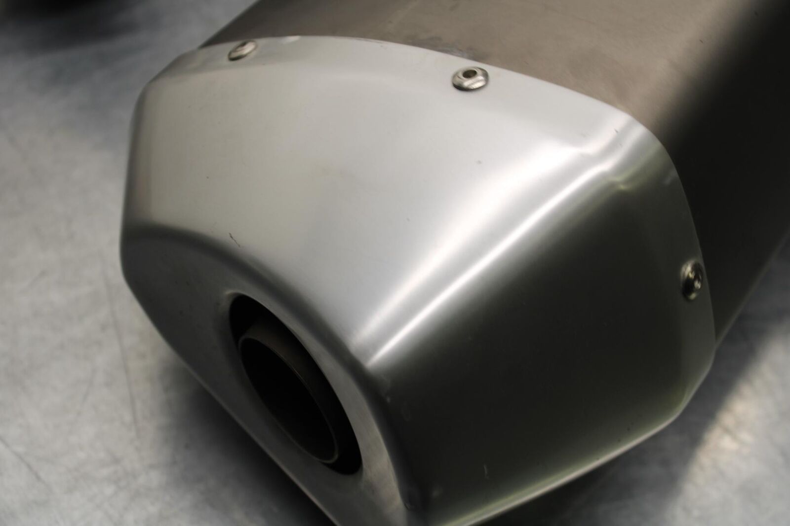 2017 Suzuki GSXR1000R FULL EXHAUST SYSTEM HEADERS PIPE MUFFLER BB555