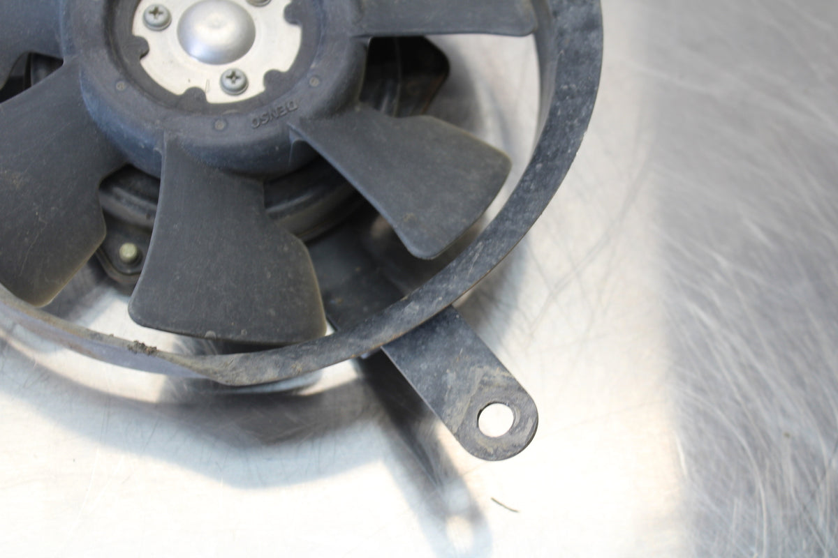 01-03 SUZUKI GSXR600 ENGINE RADIATOR COOLING FAN BB145