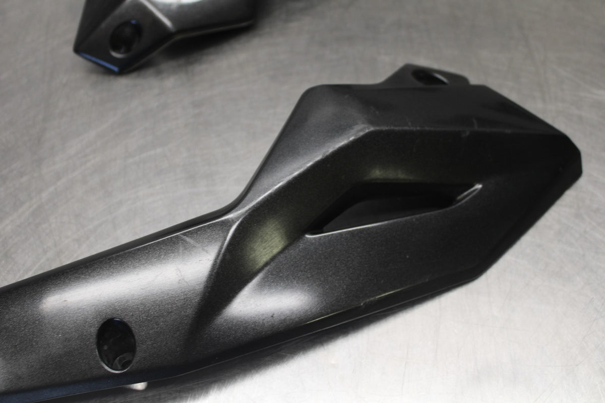 25 KAWASAKI Z900 LEFT RIGHT LOWER BOTTOM BELLY SIDE FAIRING COWL BB928