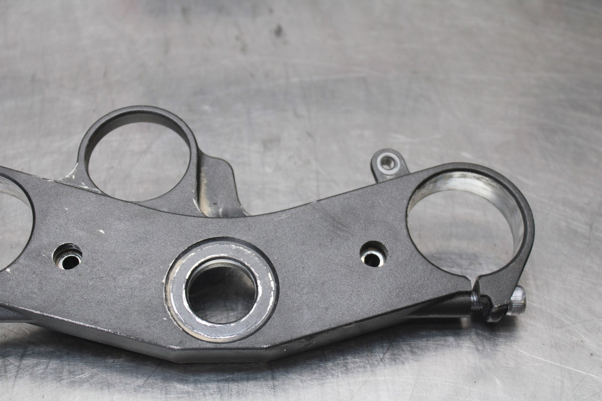 17 YAMAHA YZF R6 FORKS UPPER TRIPLE TREE CLAMP BB922
