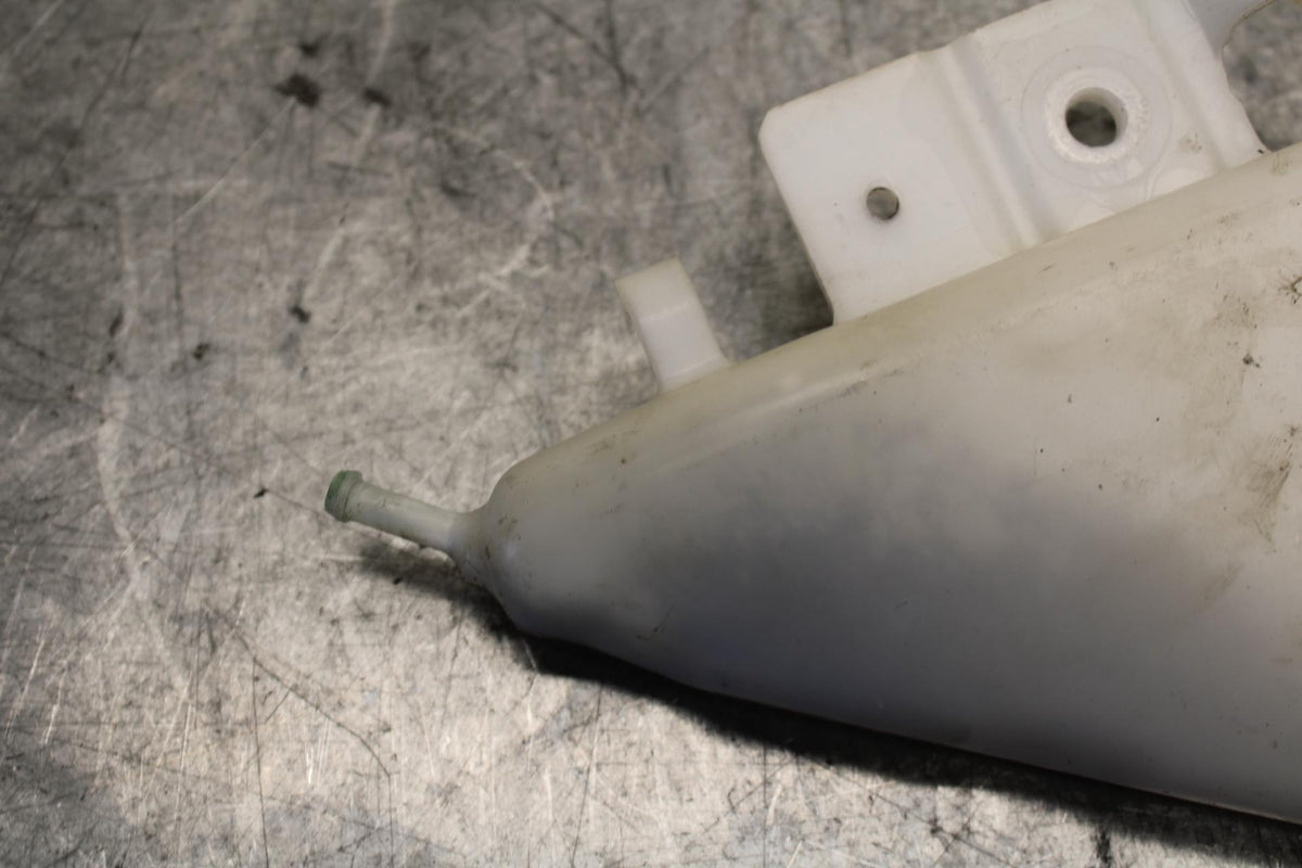 11-23 SUZUKI GSXR 750 COOLANT WATER TANK RESERVOIR BOTTLE BB54