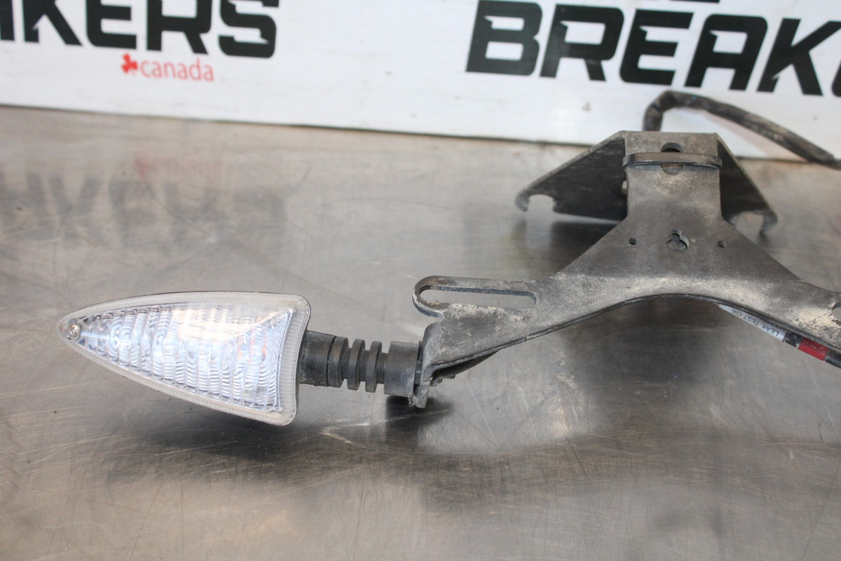 24 APRILIA TUONO V4 1100 FACTORY ABS FENDER ELIMINATOR PLATE BRACKET BB887