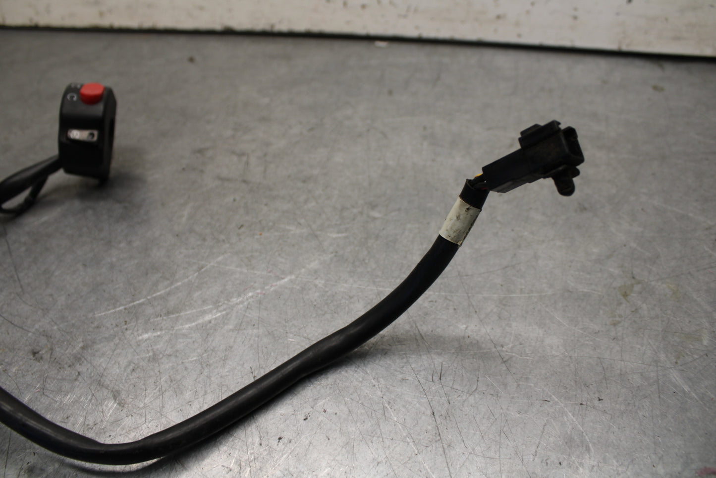 09-11 TRIUMPH DAYTONA 675 RIGHT CLIP ON HANDLE KILL OFF START SWITCH BB652
