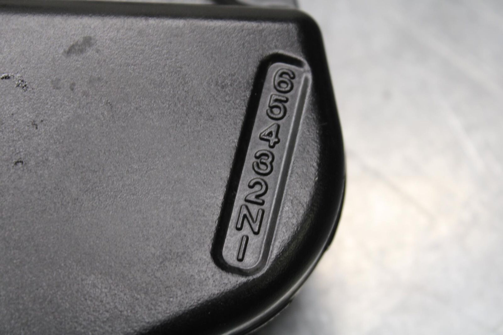 2011 Suzuki GSXR1000 ENGINE SPROCKET COVER BB96