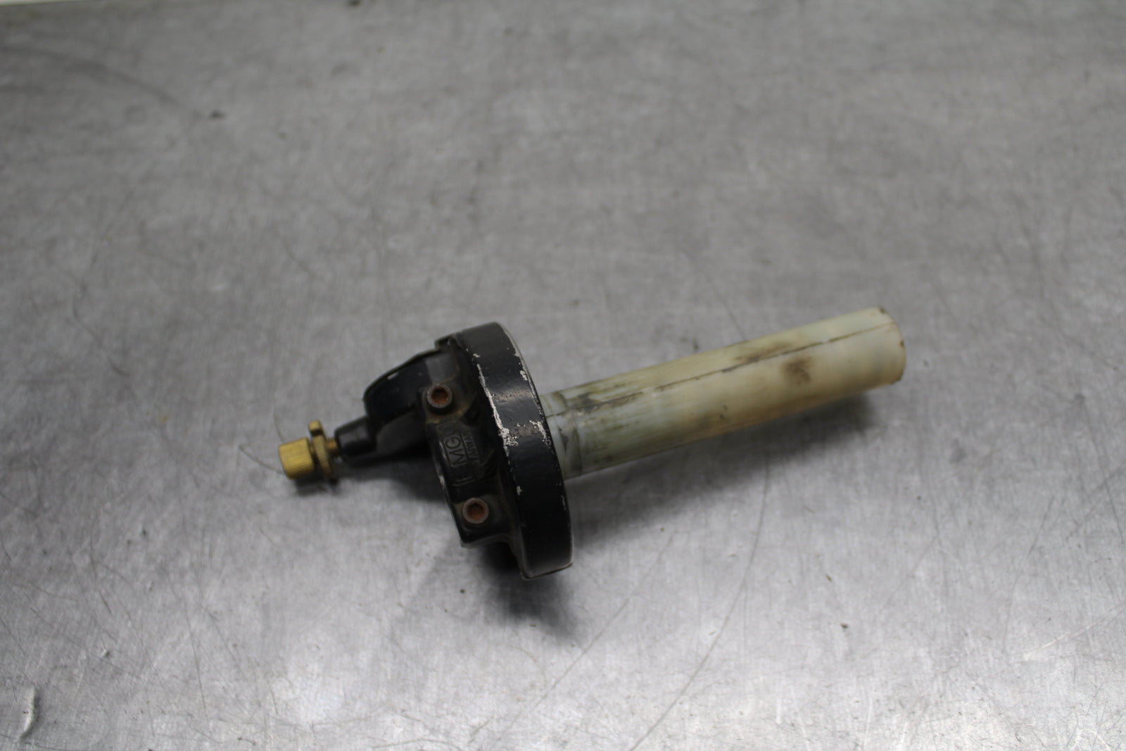 85-86 SUZUKI QUADRACER 250 THROTTLE CABLE LINE HOUSING GUIDE BB126