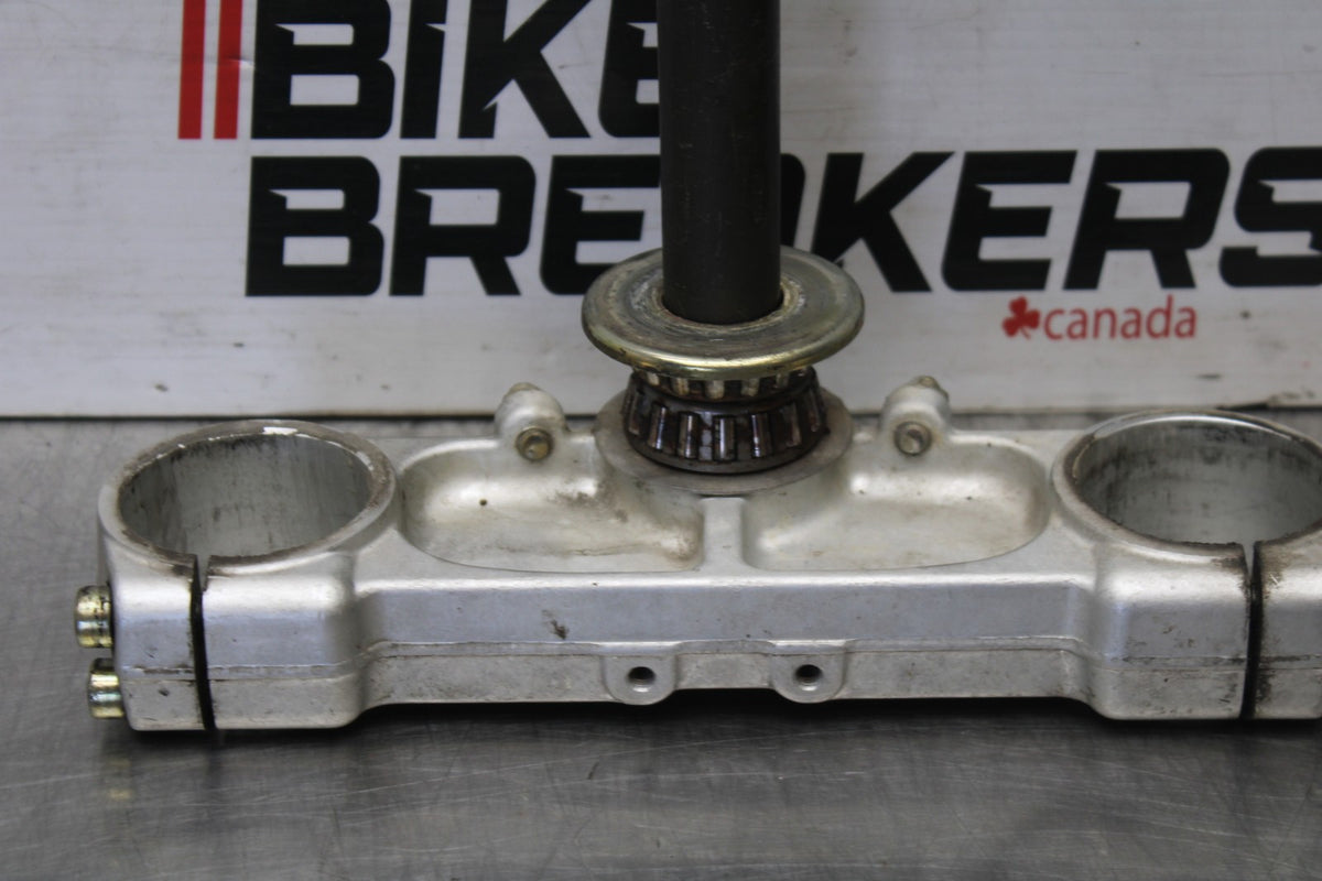 05 DUCATI SUPERSPORT 800 FRONT FORKS CLAMP LOWER TRIPLE TREE STEM BB913