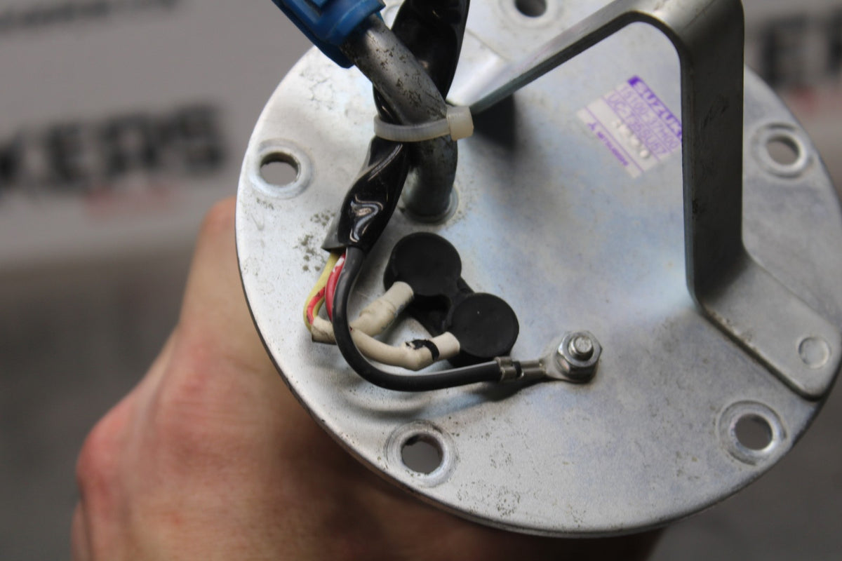 08-10 SUZUKI GSXR 600 FUEL PUMP GAS PETROL SENDER UNIT BB202