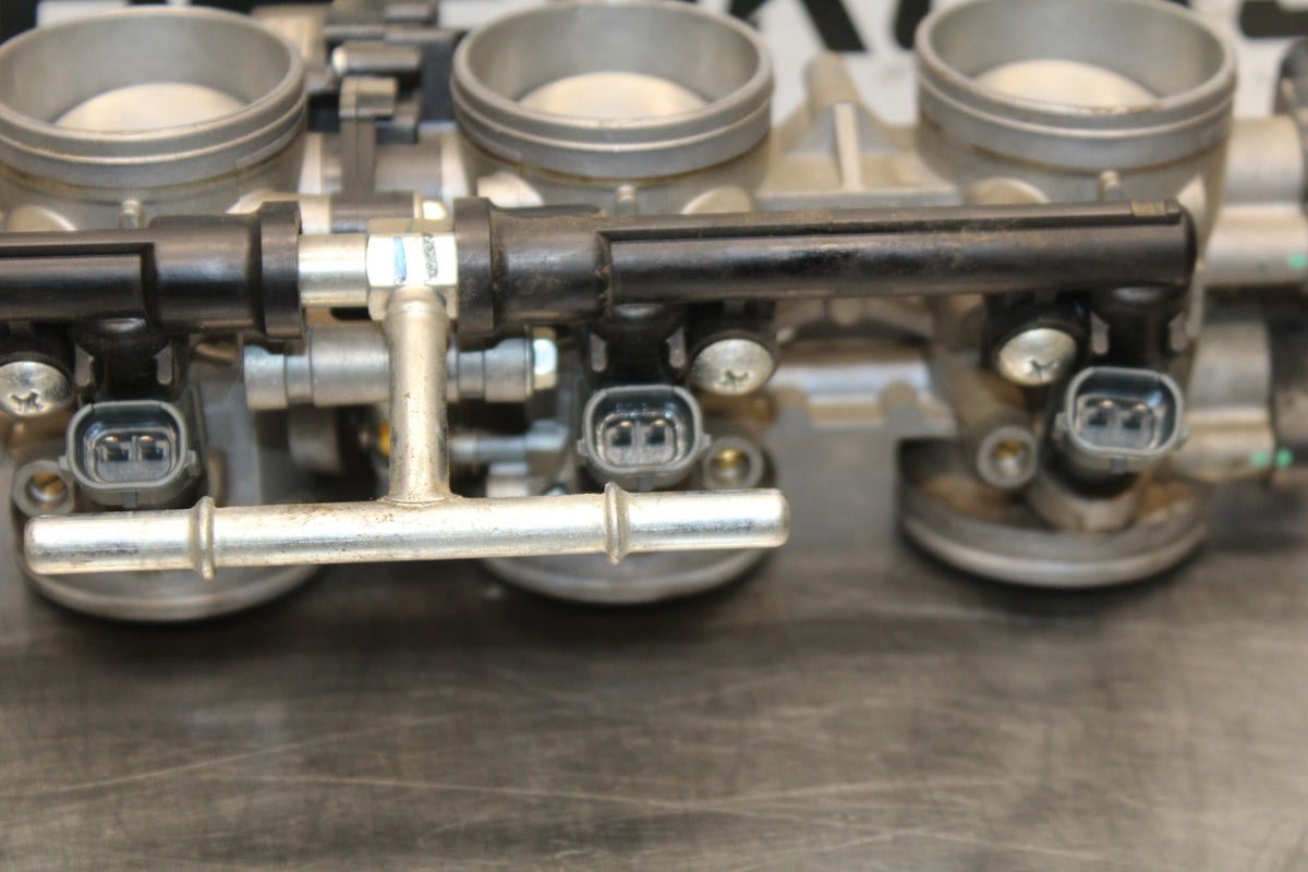 07-08 KAWASAKI NINJA ZX6R MAIN FUEL INJECTORS / THROTTLE BODIES BB937