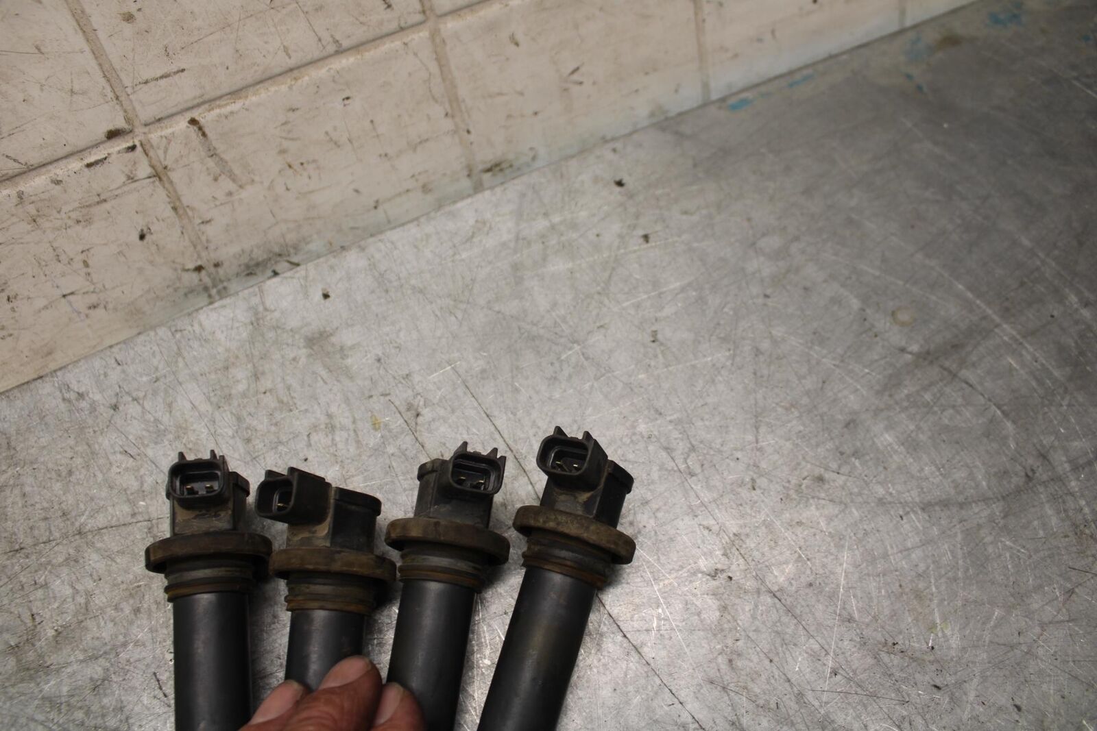2007 Suzuki GSXR600 IGNITION COILS COIL SPARK PLUG CAPS 33410-29G00 BB540
