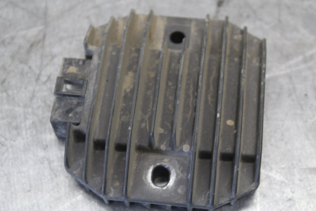 08-18 KAWASAKI KLR650 RECTIFIER VOLTAGE REGULATOR BB707