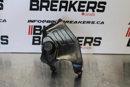 00 SUZUKI SV650 ENGINE SPROCKET COVER BB156