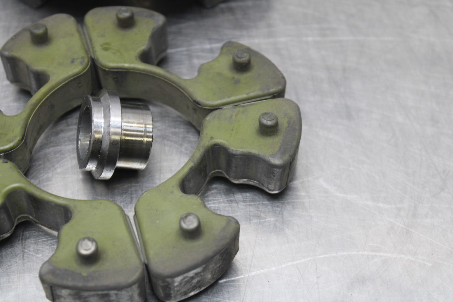 08 KAWASAKI NINJA ZX10R REAR HUB & SHOCK DAMPERS CUSH ABSORBERS BB201