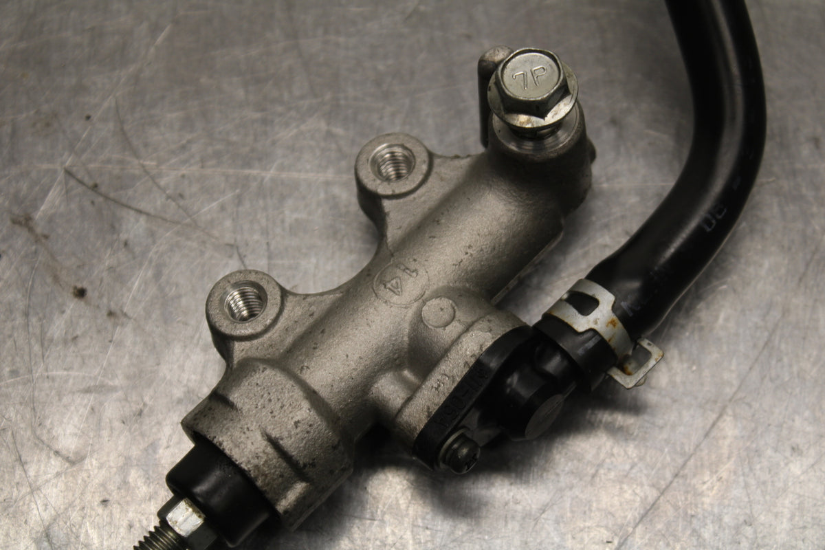 13-16 SUZUKI BANDIT 1250S ABS REAR BACK BRAKE MASTER CYLINDER W RESERVOIR BB134