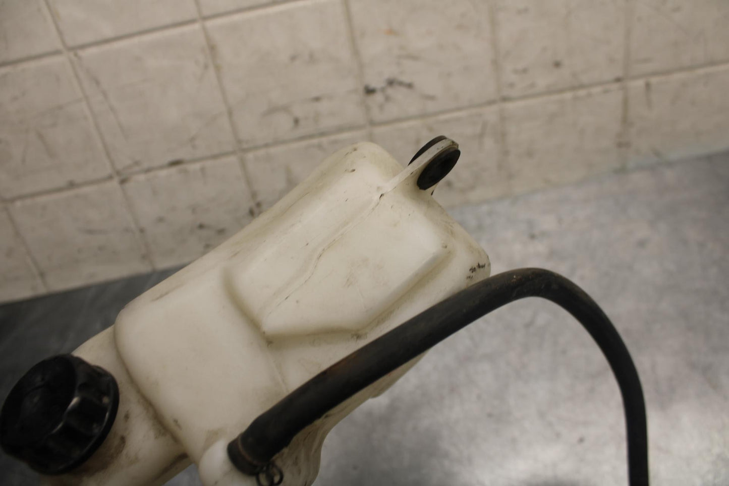 2003 Kawasaki Z1000 COOLANT WATER TANK RESERVOIR BOTTLE 43078-1187 BB35