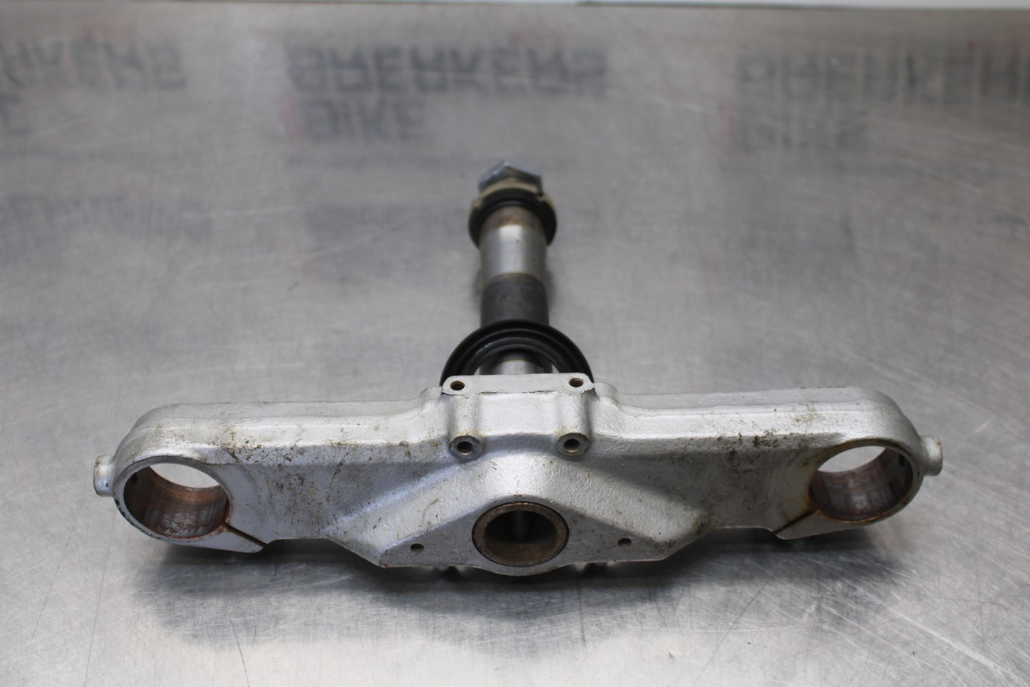 03-08 KAWASAKI VULCAN 1600 FRONT FORKS CLAMP LOWER TRIPLE TREE STEM BB196