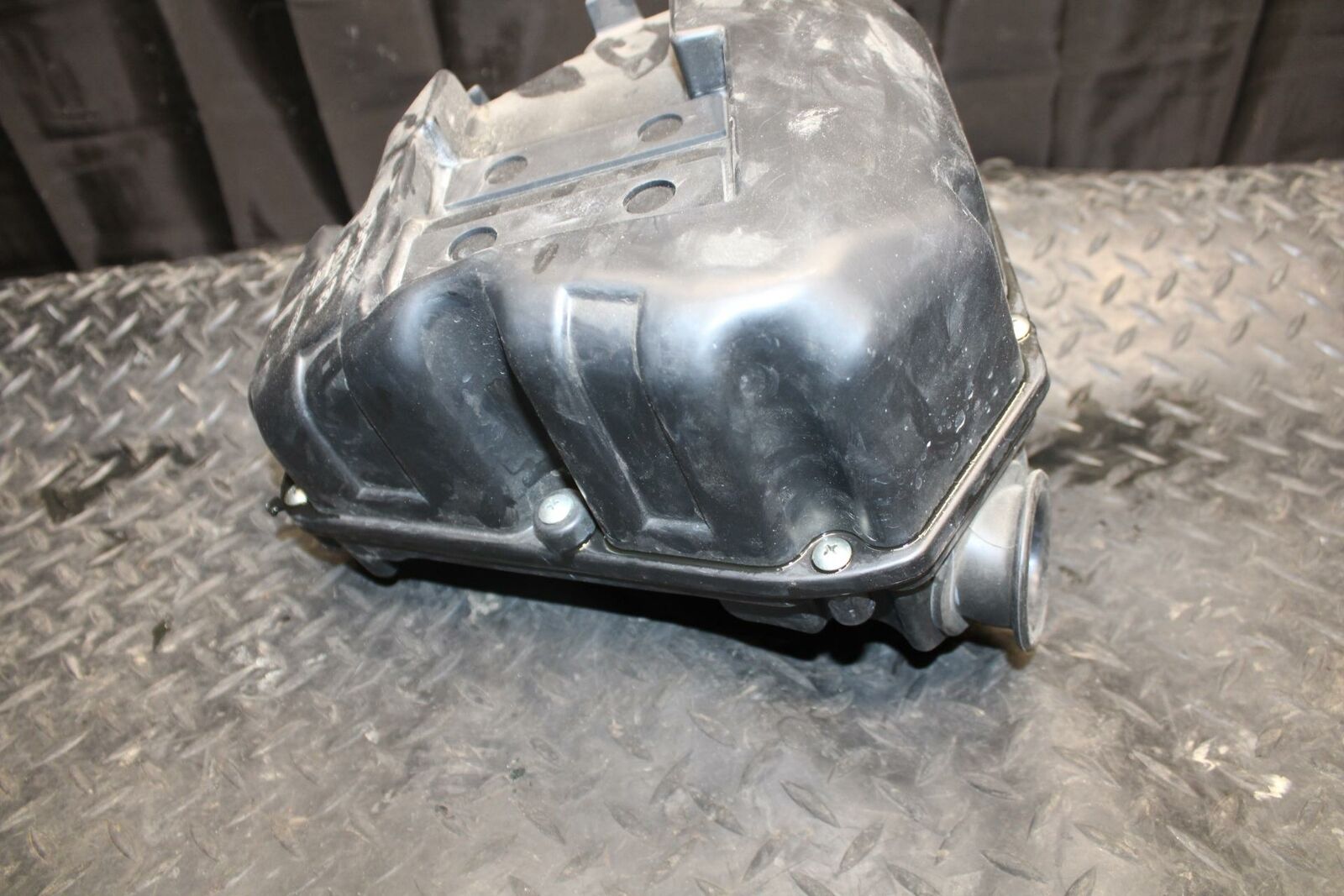 12-17 KAWASAKI NINJA 650 AIRBOX AIR INTAKE FILTER BOX 11010-0704 BB211