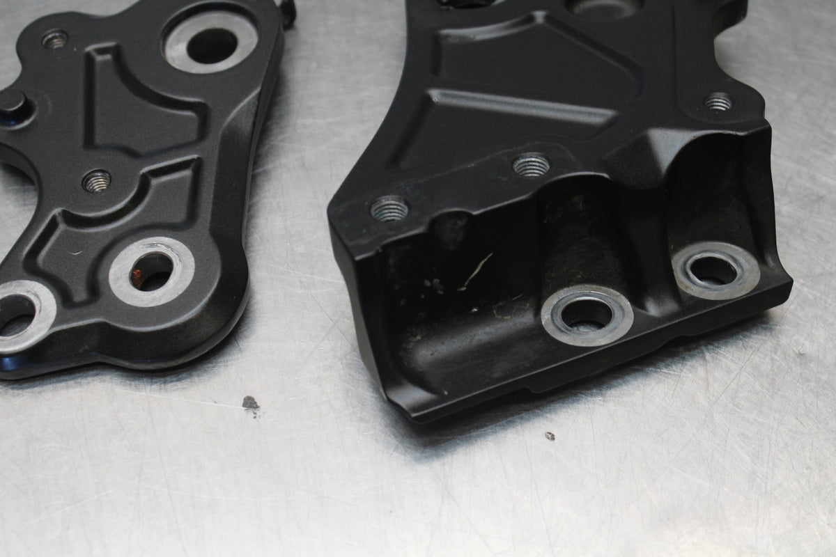 23-24 YAMAHA MT-07 LEFT RIGHT REARSET REAR SET DRIVER PEG BRACKETS MOUNTS BB927