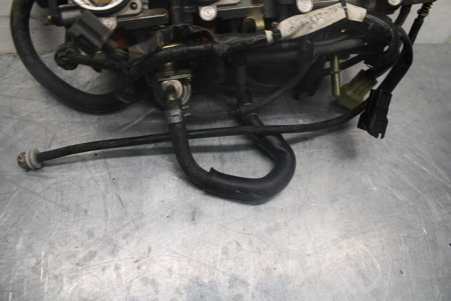 05 YAMAHA YZF R6S MAIN FUEL INJECTORS / THROTTLE BODIES BB462