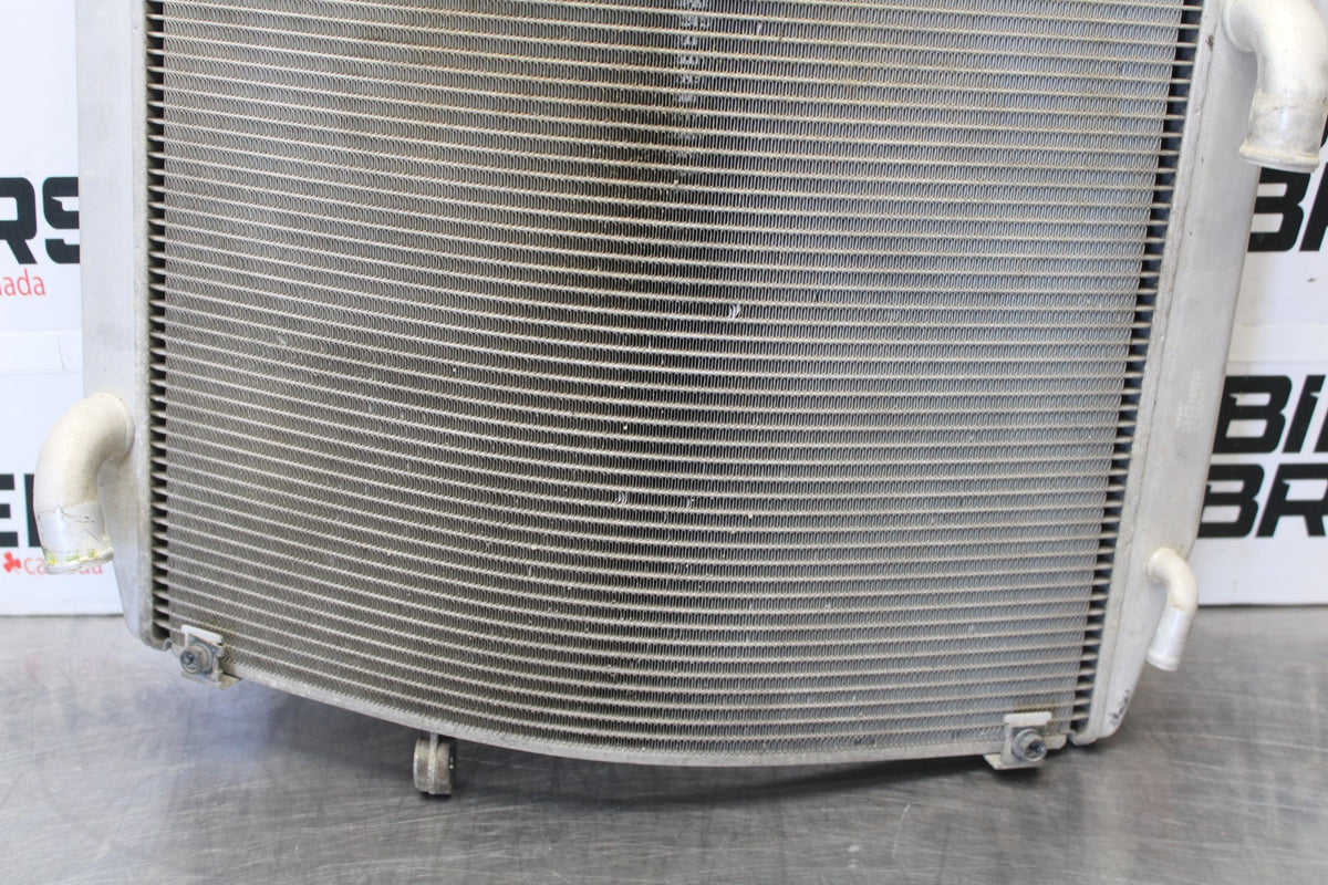09 KAWASAKI CONCOURS 14 ZG1400B ENGINE RADIATOR MOTOR COOLING RADIATER BB875