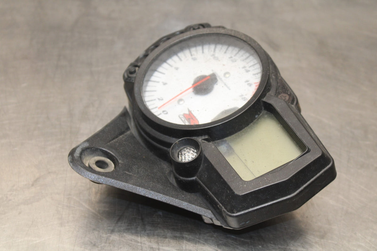06-07 SUZUKI GSXR600 SPEEDO GAUGES DISPLAY CLUSTER SPEEDOMETER TACHOMETER BB836