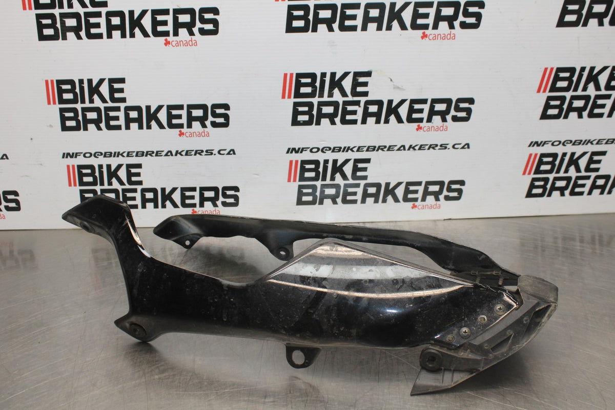 22-25 YAMAHA YZF R7 LOWER BOTTOM BELLY FAIRING COWL BB850