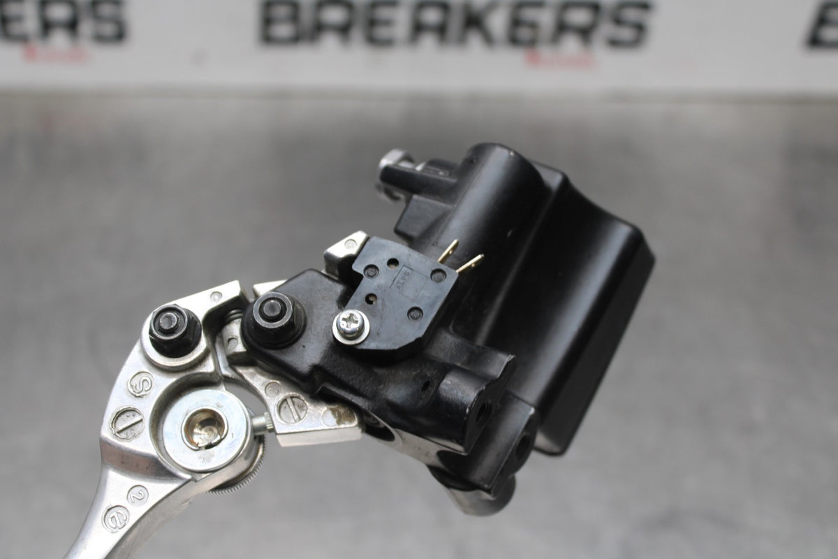 14 TRIUMPH STREET TRIPLE ABS FRONT BRAKE MASTER CYLINDER w/ LEVER BB808