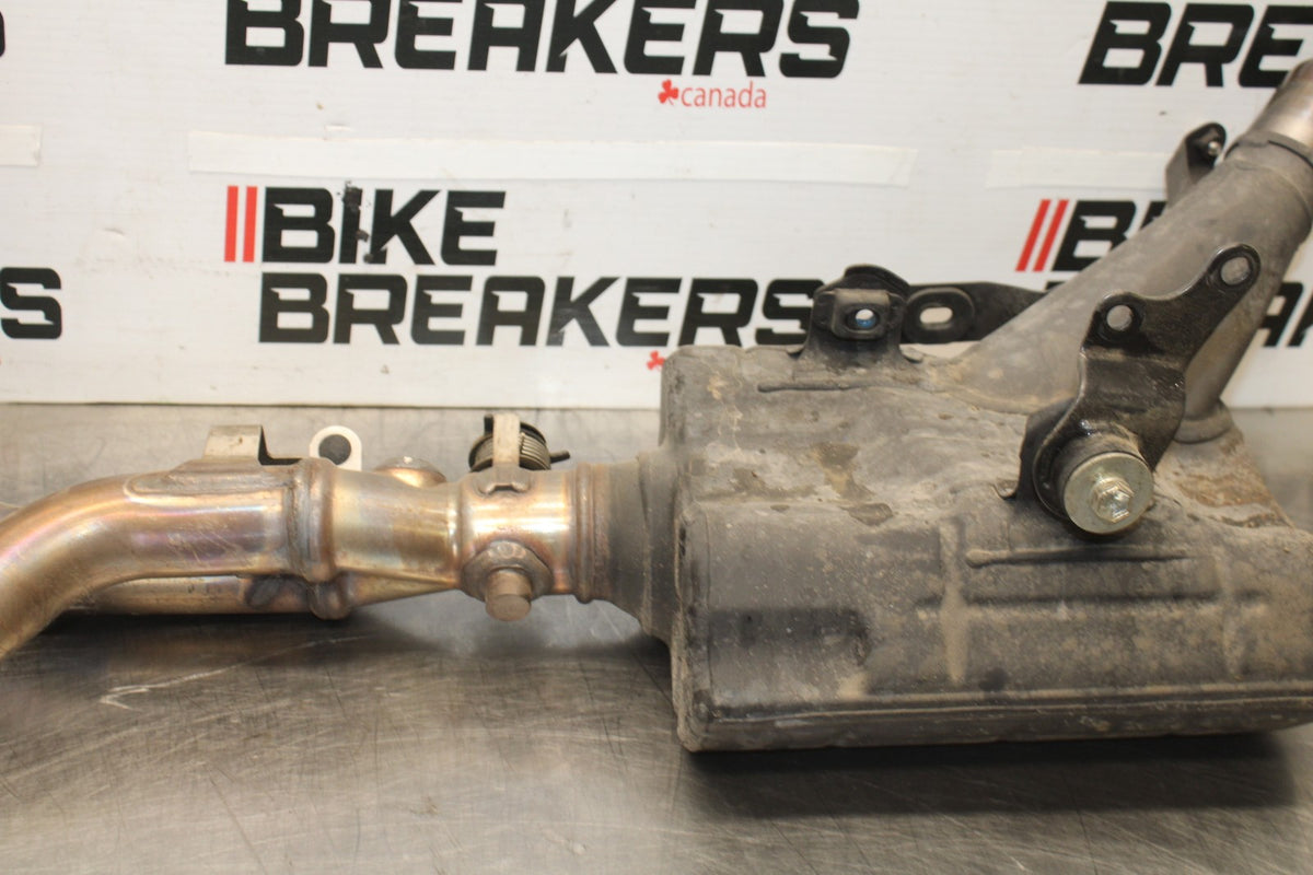 15-26 SUZUKI GSXR600 EXHAUST HEADER PIPES MANIFOLD BB888