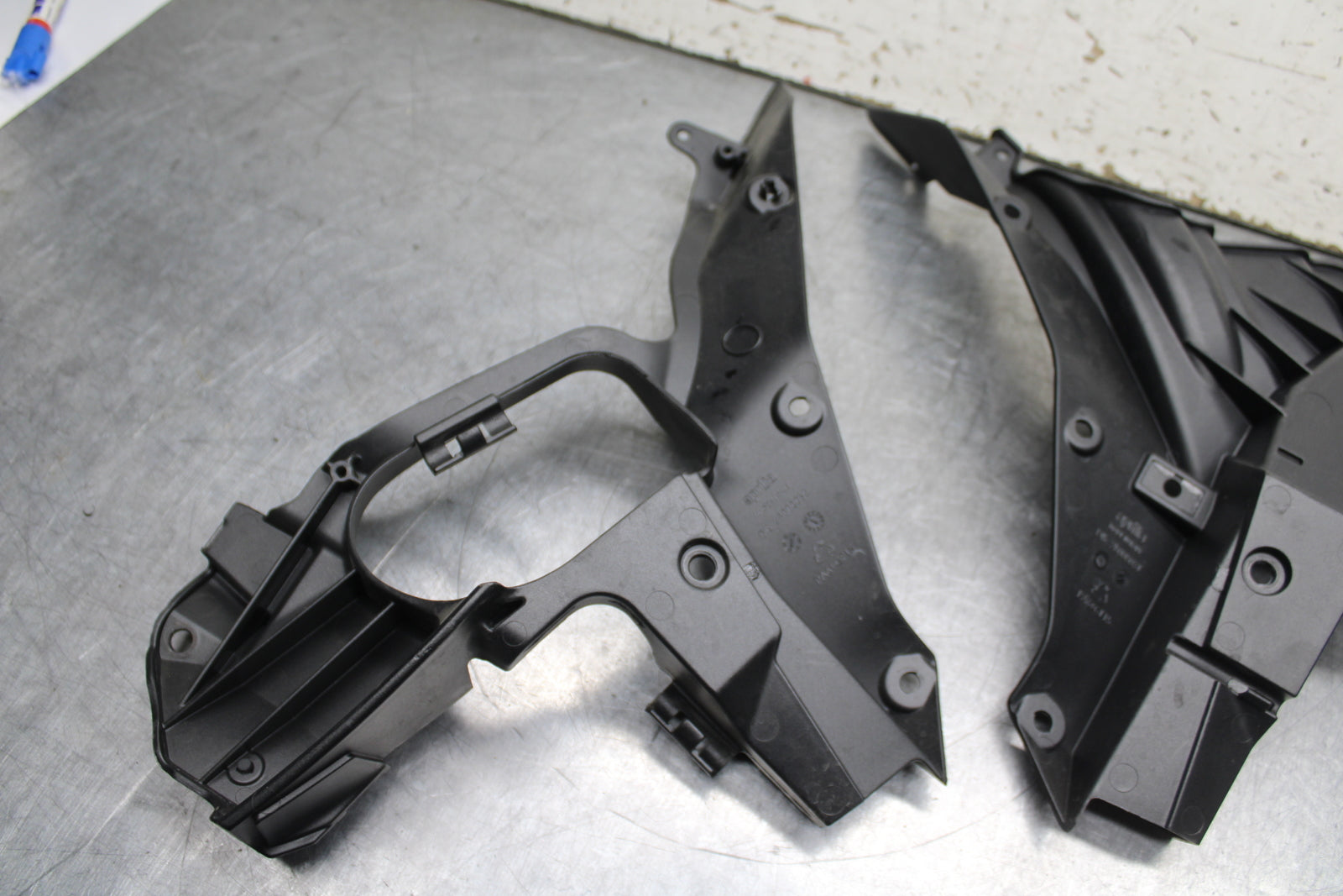 21-24 APRILIA TUONO 660 FACTORY RIGHT LEFT INNER FAIRINGS COWLS PANELS  BB733