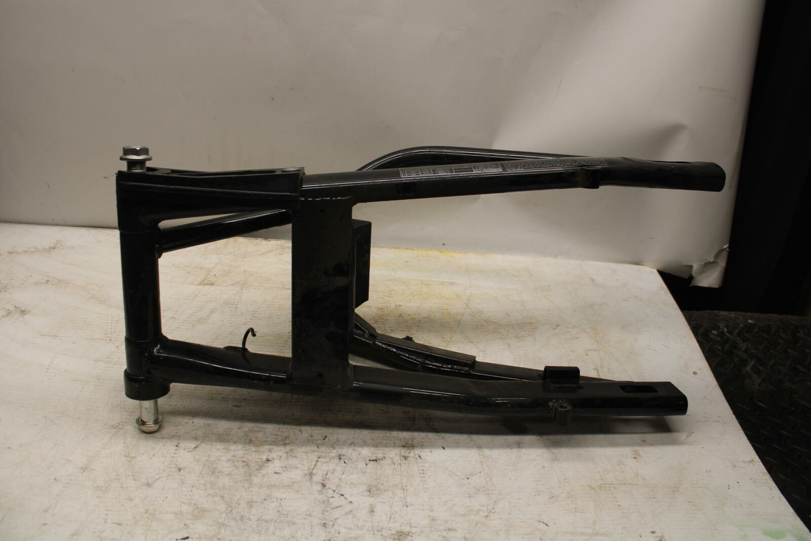 11-12 KAWASAKI NINJA 400 EX400 C REAR SWINGARM BACK SUSPENSION SWING ARM BB358