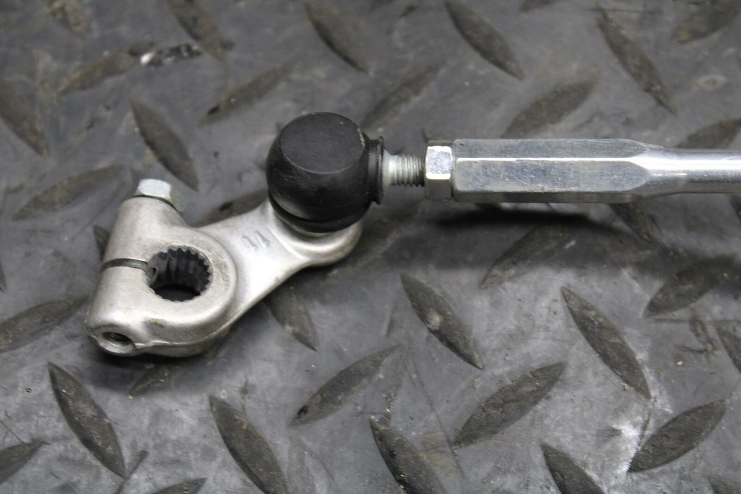 08-09 SUZUKI GSXR750 SHIFTER LINKAGE  PEDAL 25525-01H00 25600-01H01  BB208