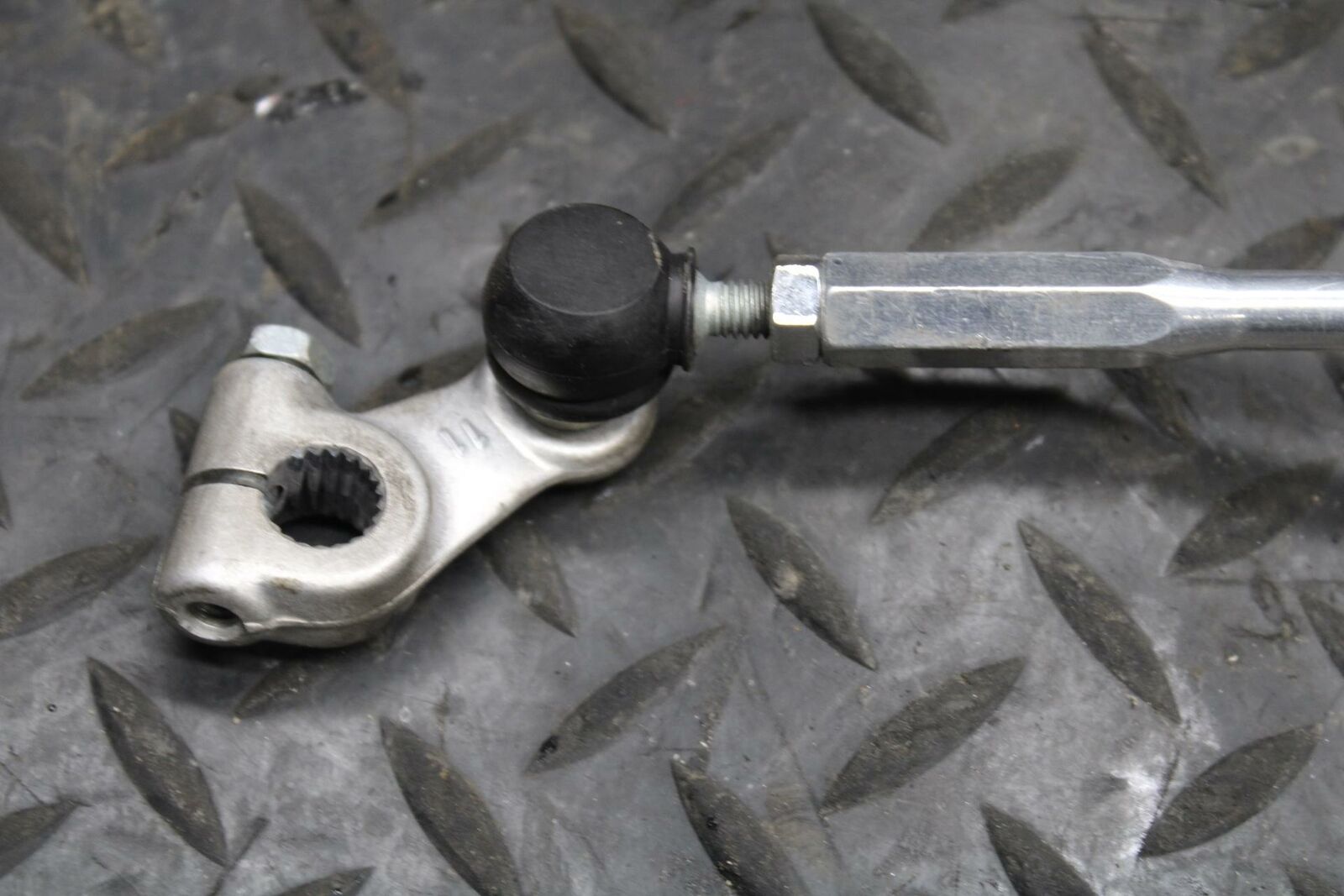08-09 SUZUKI GSXR750 SHIFTER LINKAGE  PEDAL 25525-01H00 25600-01H01  BB208