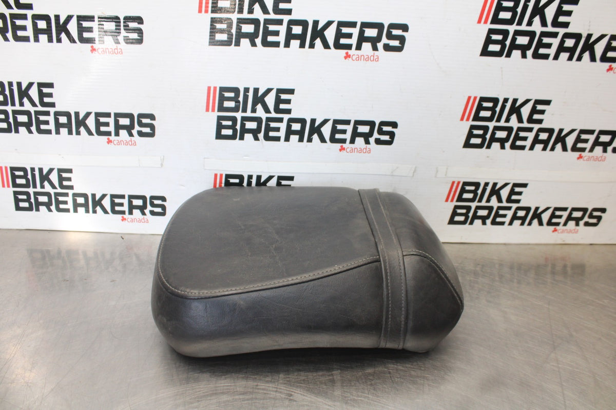 05-09 SUZUKI BOULEVARD C90 REAR BACK PASSENGER SEAT BB918