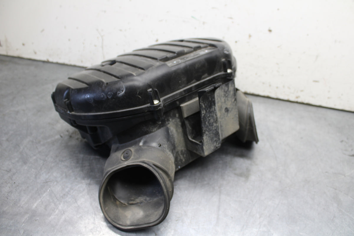 11-24 SUZUKI GSXR750 AIRBOX AIR INTAKE FILTER BOX BB714