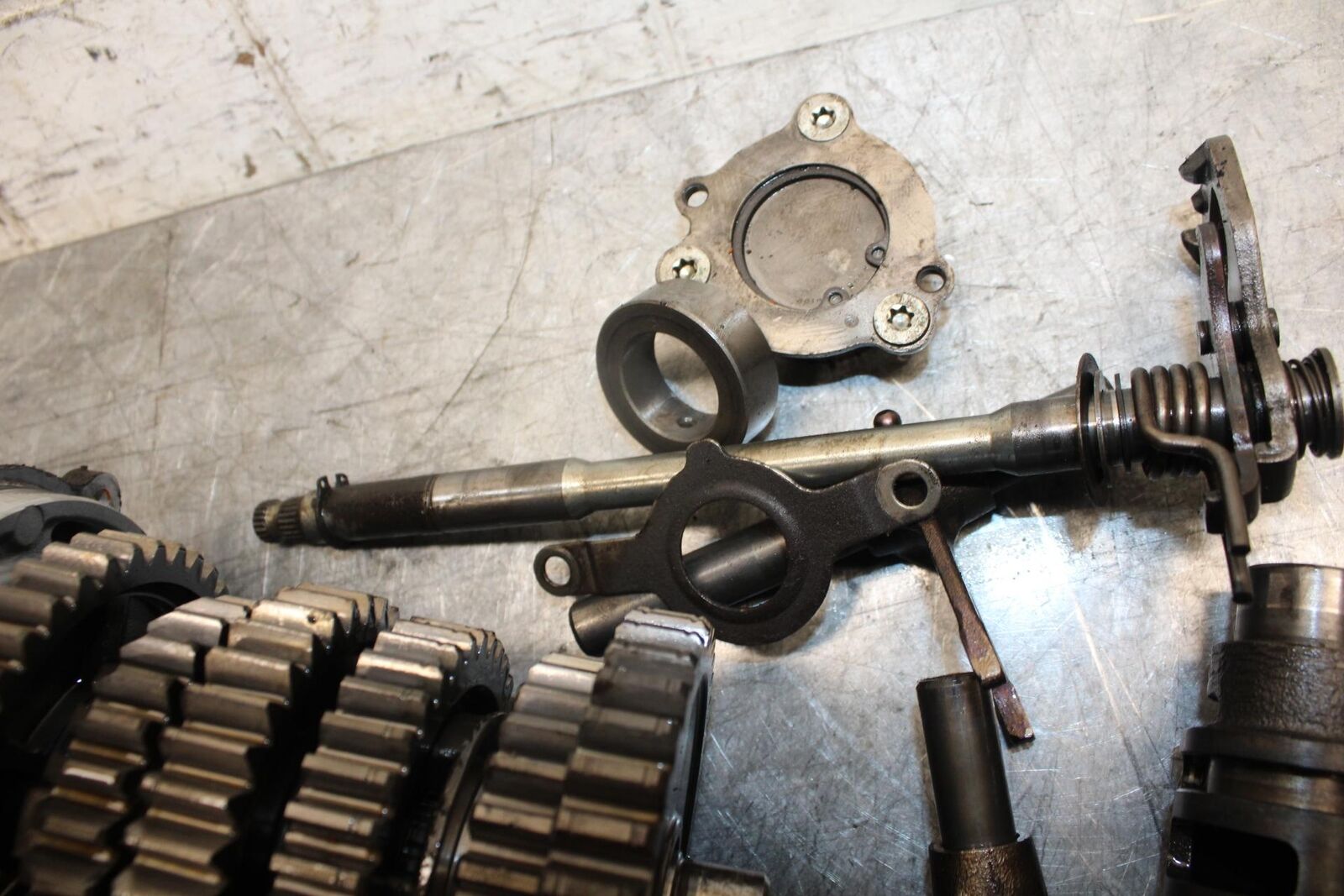 2007 Suzuki GSXR600 ENGINE MOTOR TRANSMISSION TRANNY GEARS 24120-01H00 BB540