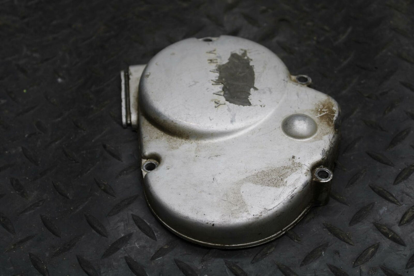 71 YAMAHA L5 RIGHT ENGINE CARB MOTOR COVER BB230