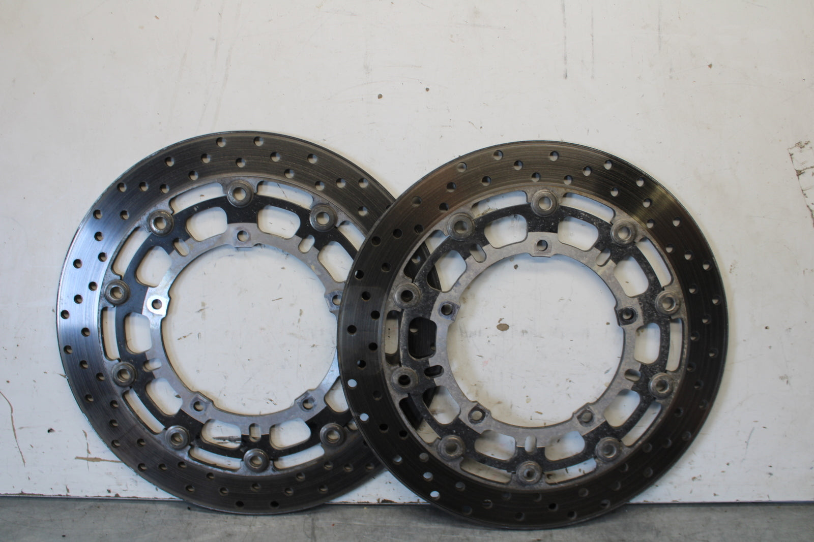 08-16 YAMAHA YZF R6 FRONT LEFT RIGHT BRAKE ROTORS DISCS 13S-2581T-00-00 BB665