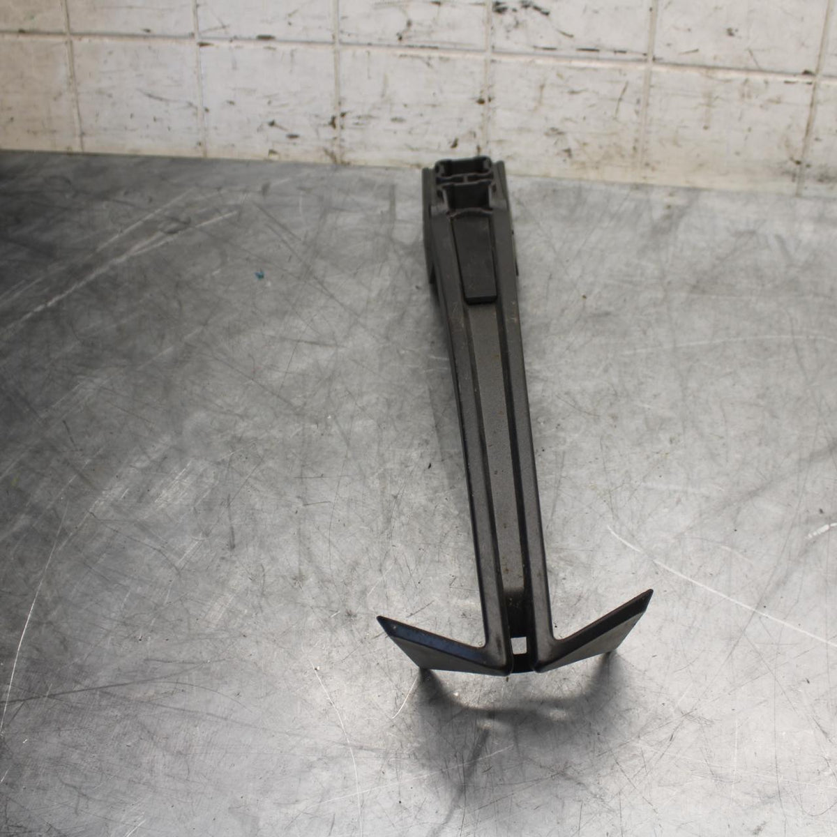 22 KTM 890 ADVENTURE   HEADLIGHT HEAD LIGHT LAMP TRIM  BB514