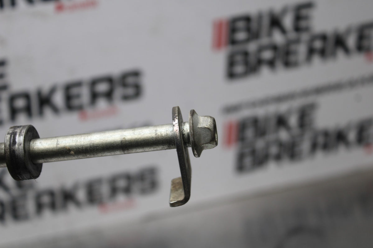 08 HONDA CBR125R REAR AXLE BACK WHEEL RIM PIVOT BOLT AXEL BB839