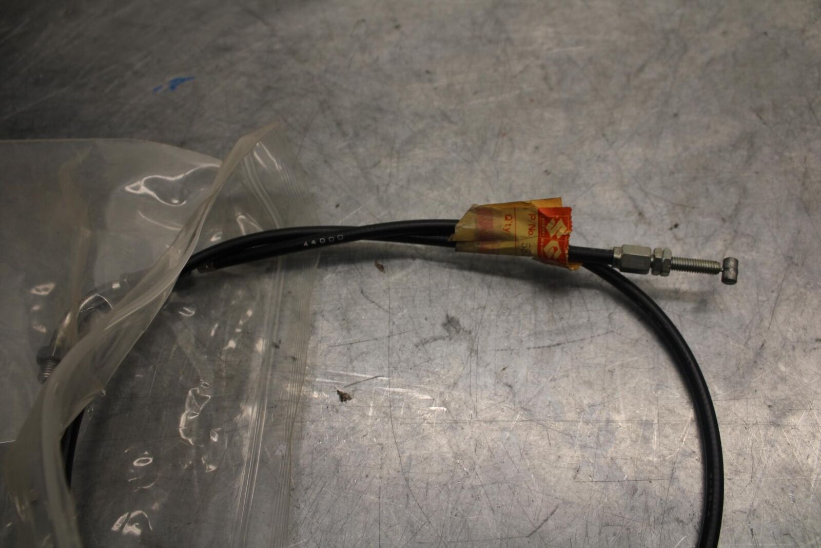 1977 Suzuki GS400 THROTTLE CABLES LINE 58300-44000 BB33