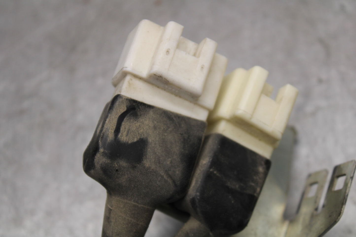 07-12 HONDA CBR600RR RECTIFIER VOLTAGE REGULATOR 31600-MFJ-D01 BB672 