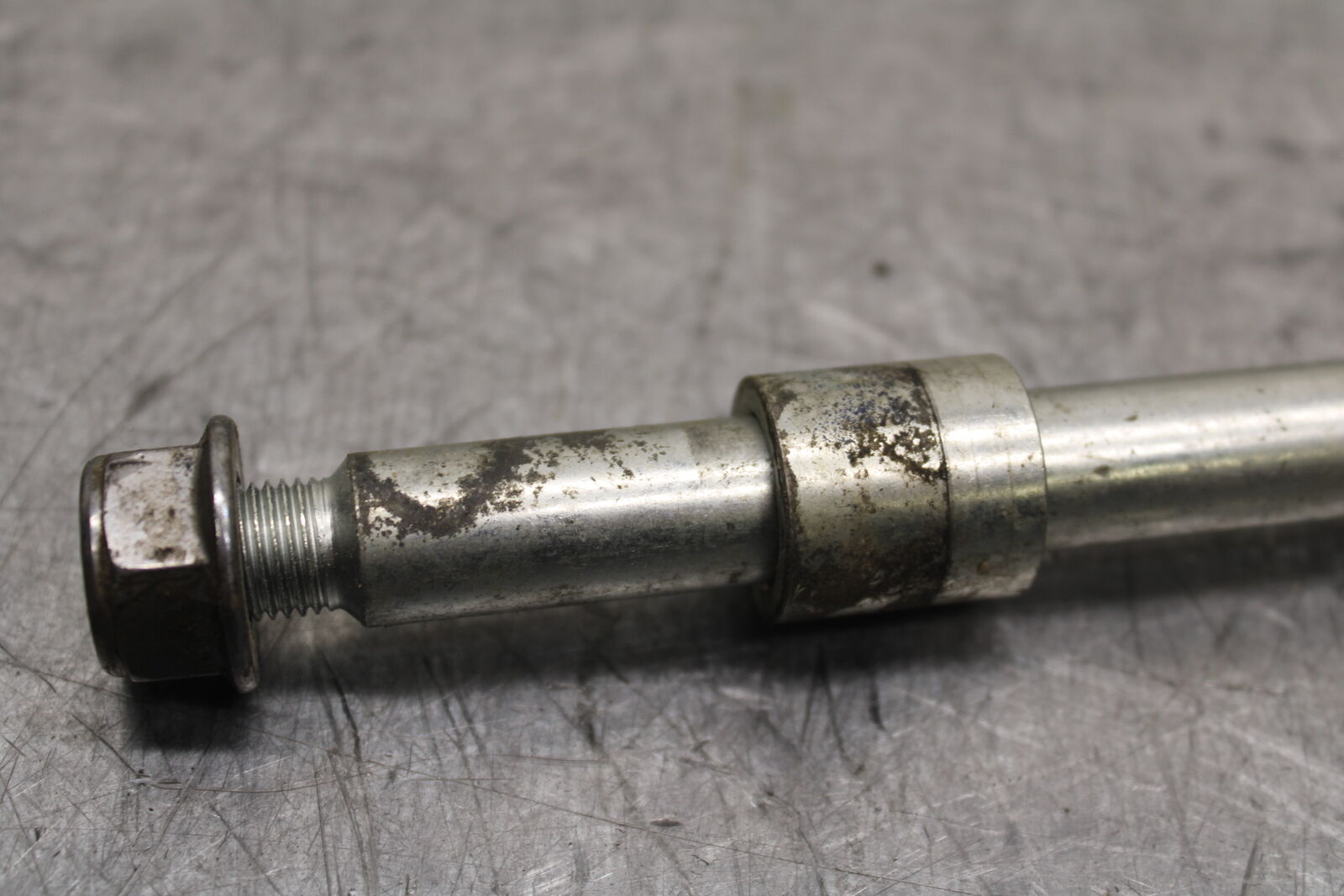 15-19 HONDA CBR300R FRONT WHEEL RIM AXLE PIVOT BOLT  BB112