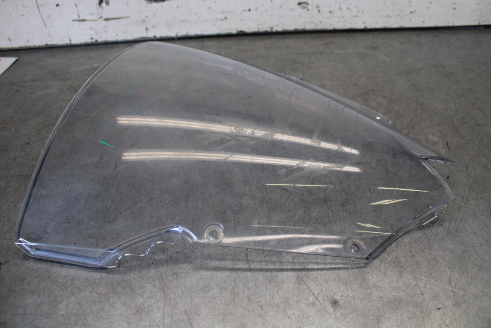 08-16 YAMAHA YZF R6 FRONT WINDSHIELD WINDSCREEN  13S-28381-10-00 BB665