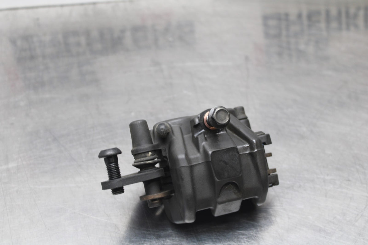 17-18 YAMAHA YZF R3 RIGHT FRONT BRAKE CALIPER BB813