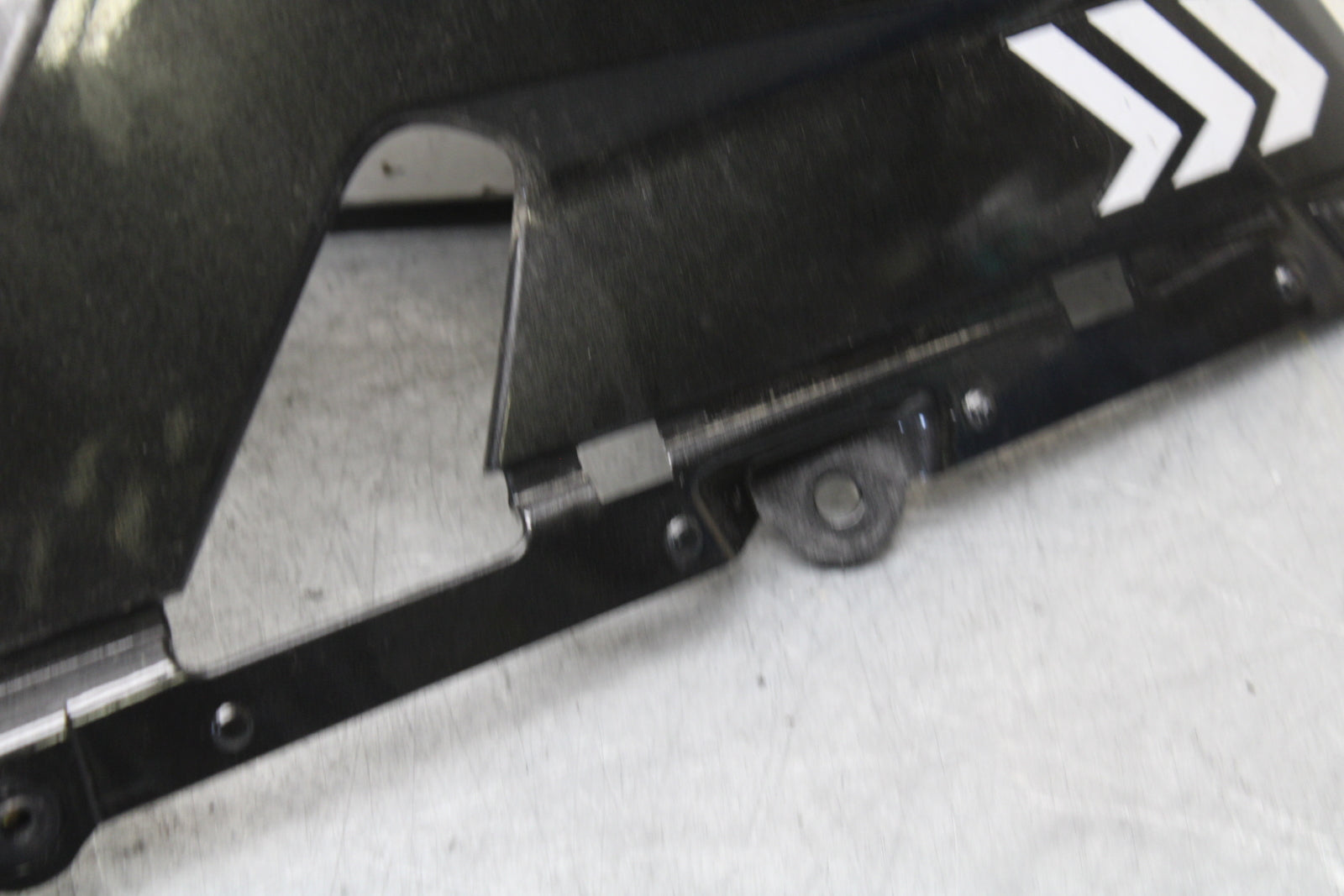 18-23 KAWASAKI NINJA 400 RIGHT MID UPPER SIDE FAIRING COWL PLASTIC BB660