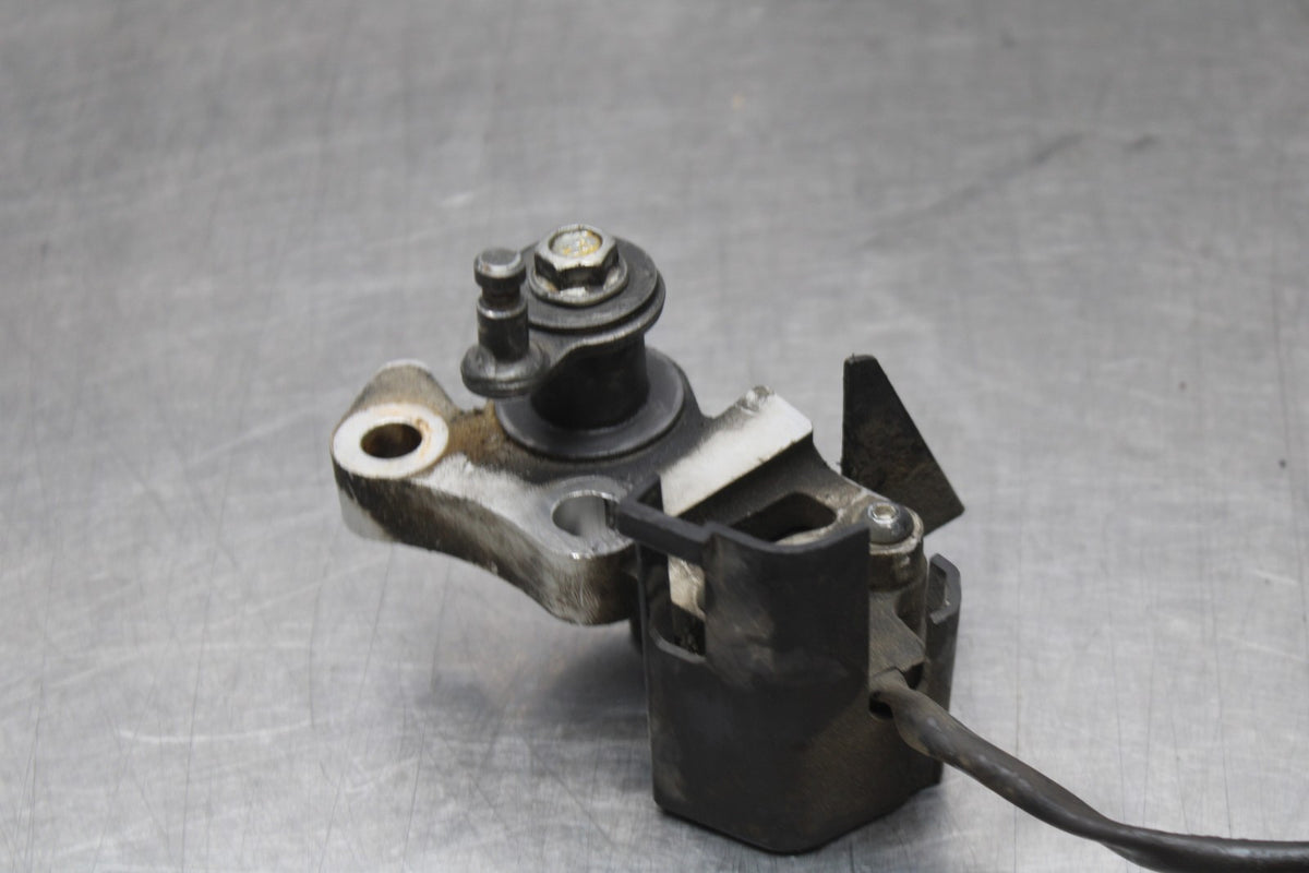 07-08 YAMAHA YZF R1 KICKSTAND SIDE KICK STAND SENSOR & MOUNT BB771