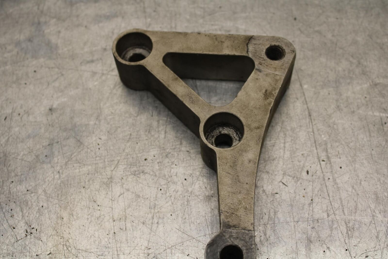 2007 Yamaha YZF R6S REAR DOGBONE SHOCK LINKAGE LINK BB594