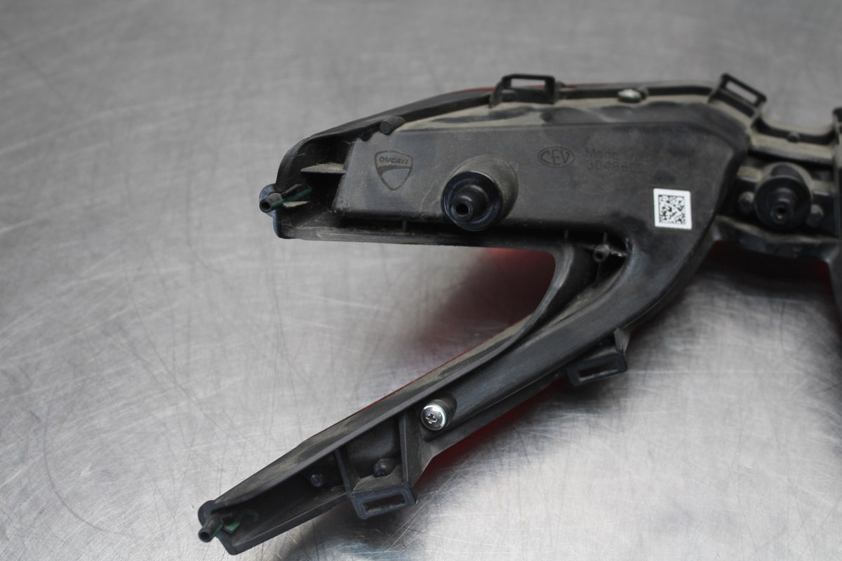 16 DUCATI 959 PANIGALE REAR TAIL TAILLIGHT BACK BRAKE LIGHT BB912
