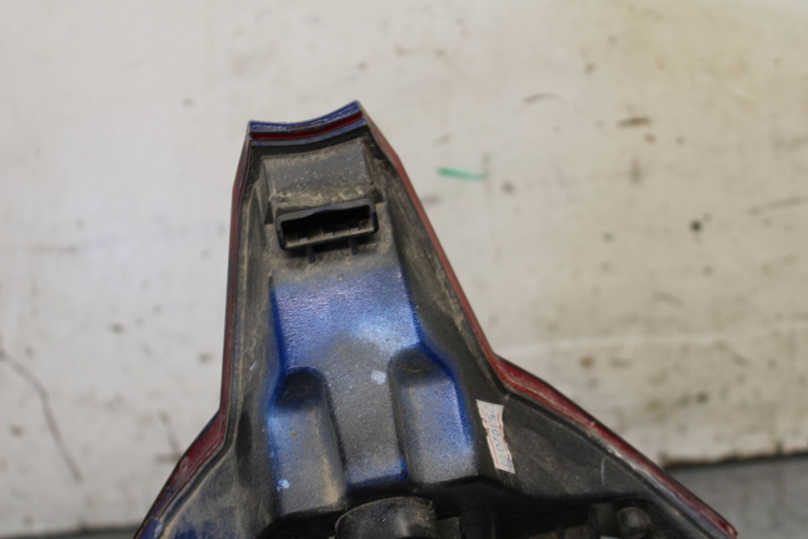 19-22 KAWASAKI Z400 REAR TAIL TAILLIGHT BACK BRAKE LIGHT BB708