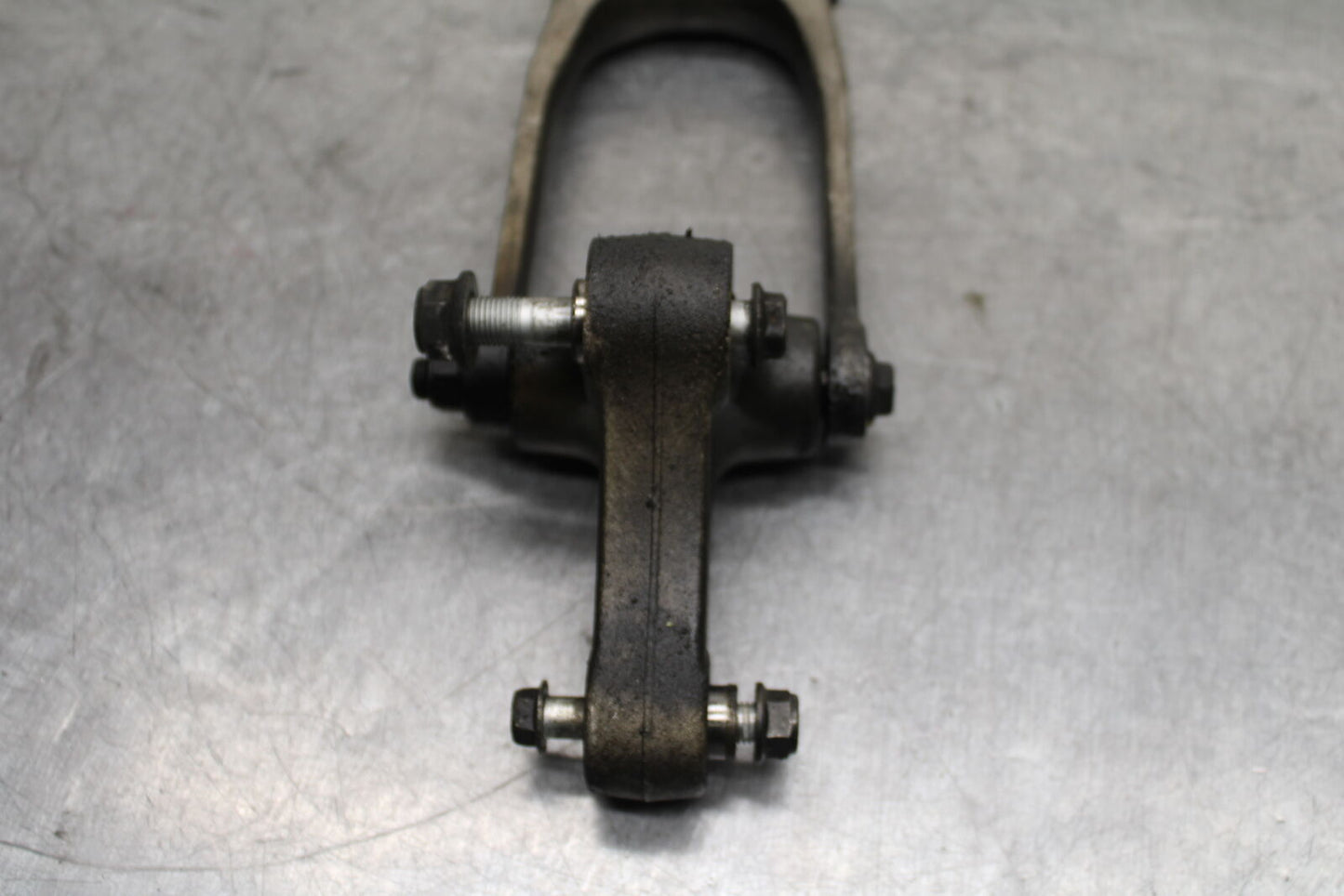 06-07 SUZUKI GSXR 600 REAR DOGBONE SHOCK LINKAGE LINK BB737