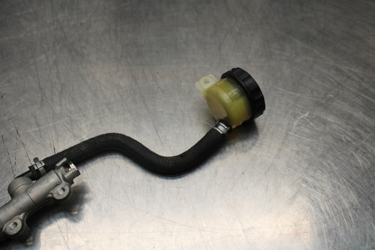 04-05 KAWASAKI NINJA ZX10R REAR BACK BRAKE MASTER CYLINDER W RESERVOIR BB163